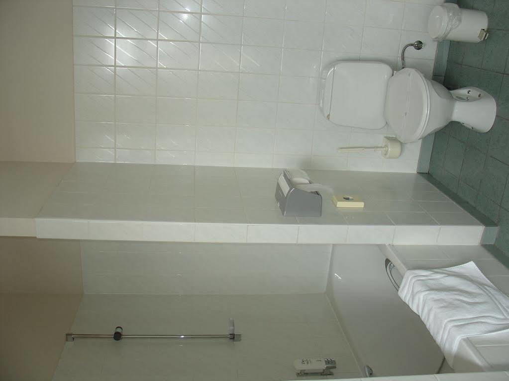 Hotel Bell-X Kortrijk-Wevelgem Exteriör bild